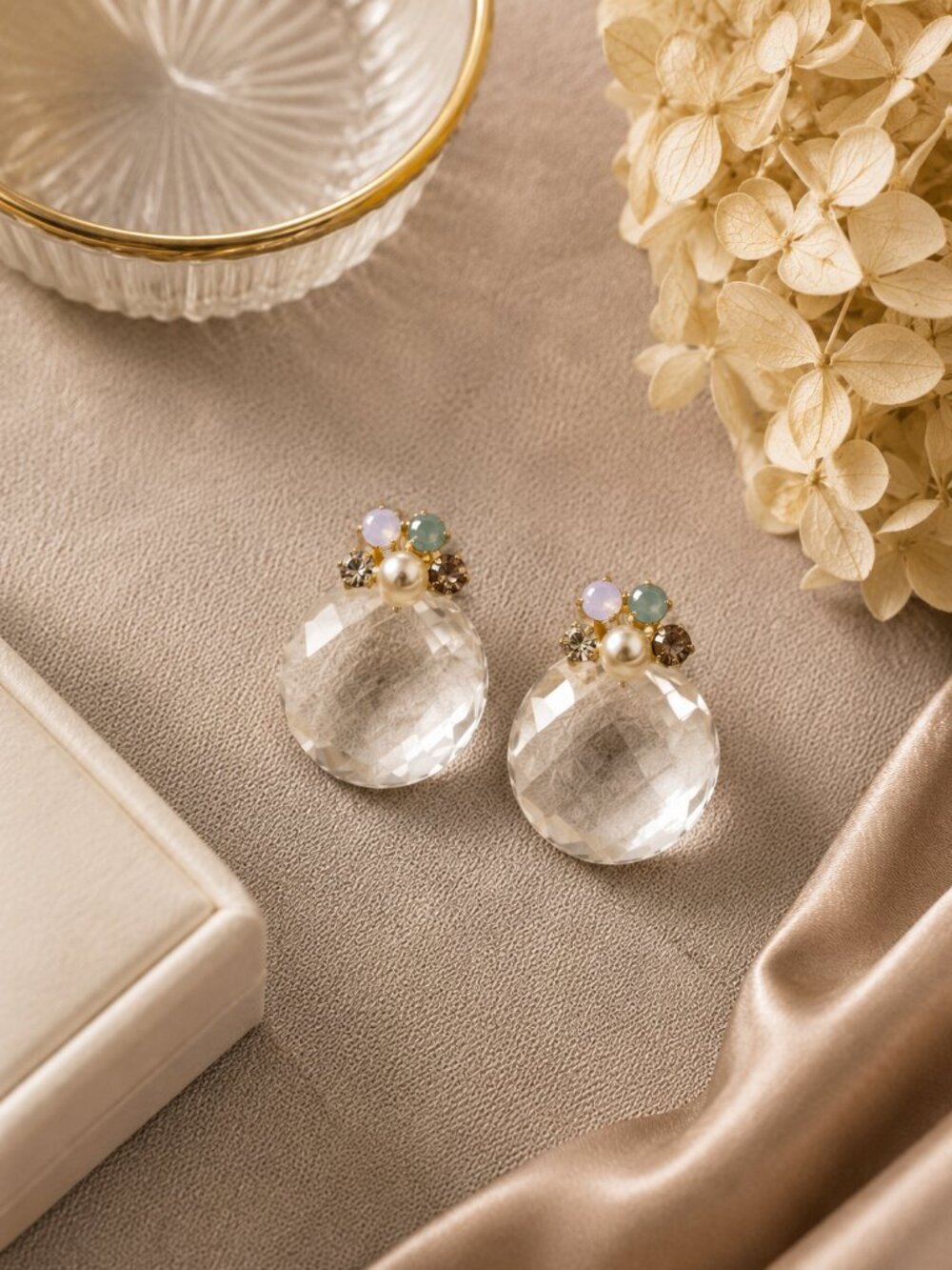 Yeno Faceted Crystal Stud Earrings Faux Pearl Multicolor Rhinestone Silver Tone